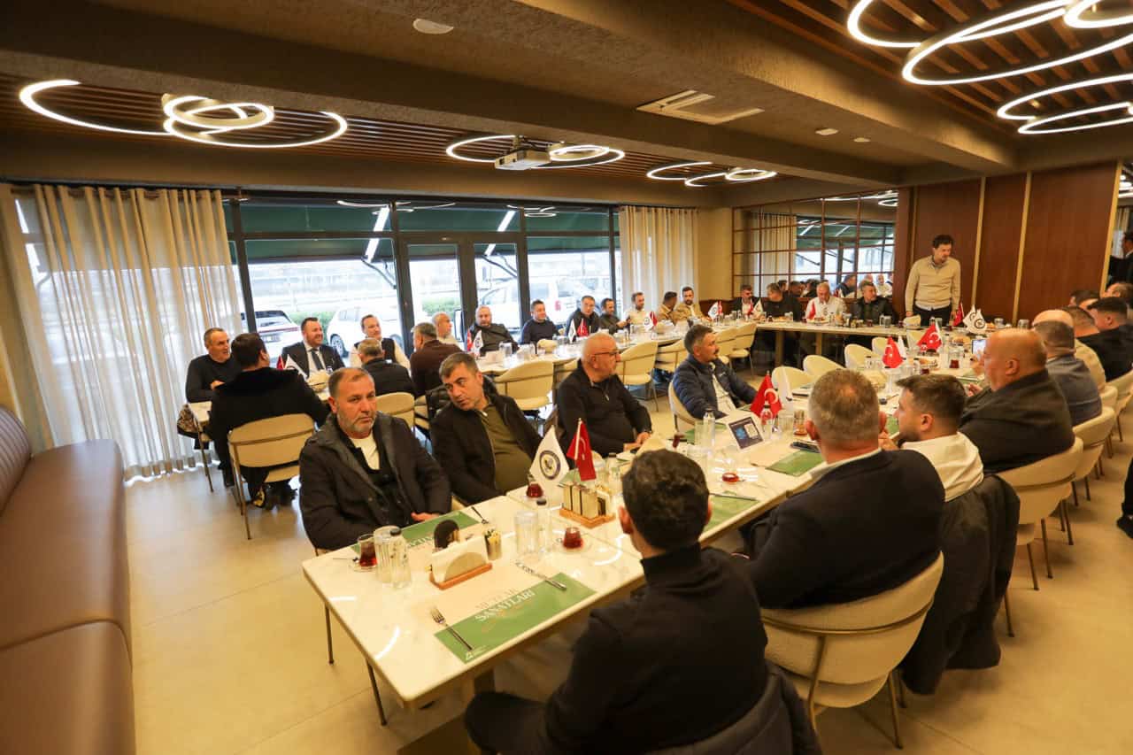 Sakarya'da hırdavat, metal ve geri dönüşümcüler sektörlerinin yol haritası ele alındı