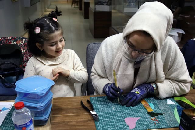 Sakarya Büyükşehir Belediyesi, Geleneksel Sanatlar Merkezi'nde 11 branşta eğitim veriyor