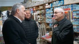 Otomatik taslak ile basın merkezi ziyaretçileri ve çalışanlar arasında iletişim sağlanıyor.