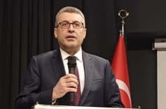 Yüksek çözünürlüklü fotoğraf, esnafımıza 36 ay taksit imkânı hakkında bilgilendirme yaparken.