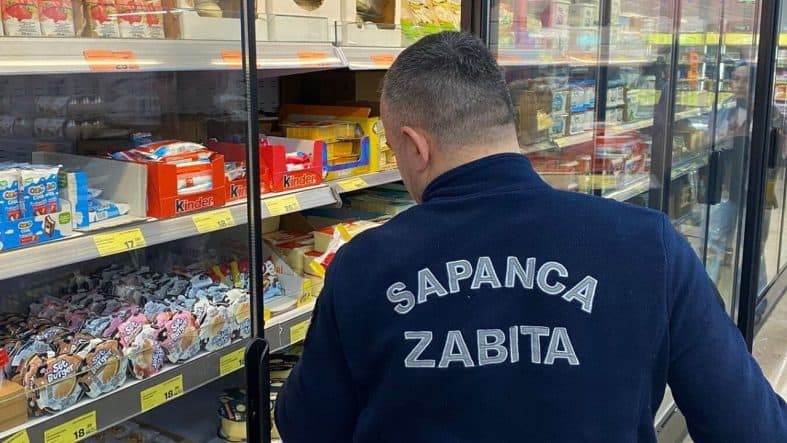 Sapanca’da Marketlerde Hijyen ve Etiket Denetimleri Düzenli Olarak Sürdürülüyor