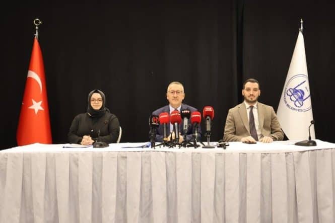 Adapazarı Belediyesi Mart Meclisinde Halit Molla Parkı ve Yeni Yatırımlar Tanıtıldı