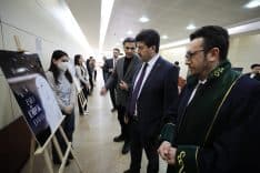 Sakarya Uygulamalı Bilimler Üniversitesi'nde Barış Temalı Karma Sergi Ziyarete Açıldı