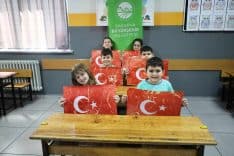 Sakarya Büyükşehir Belediyesi Öğrencilerle İstiklal Marşı’nı Anma Programı Düzenledi