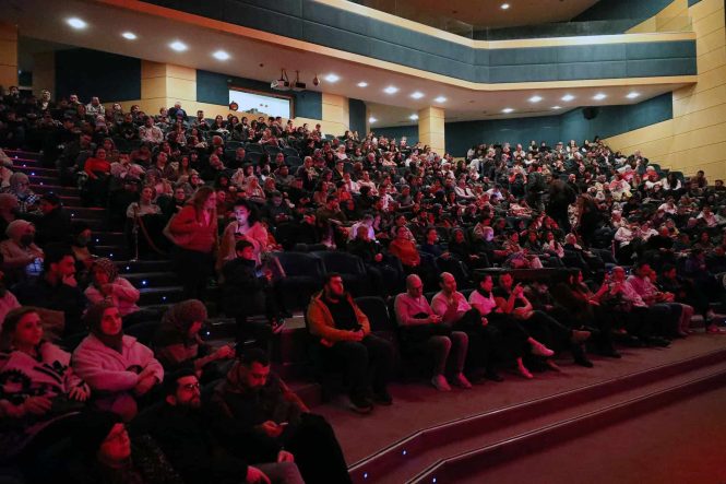 Kibarlık Budalası Sakarya’da Sahnelendi, Sanatseverlerden Yoğun İlgi Gördü