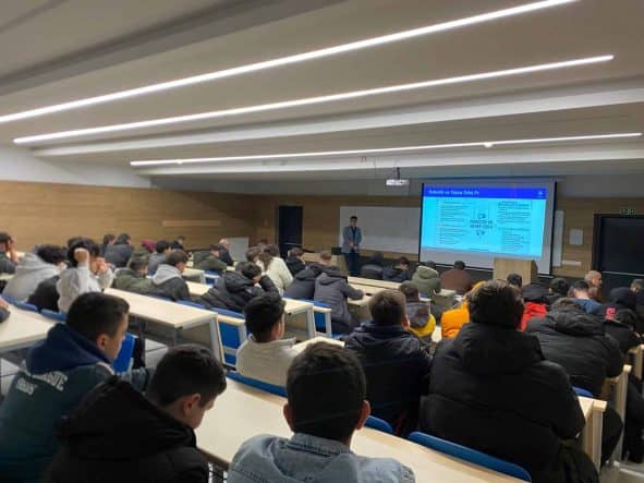 Hendek MTAL Öğrencileri İçin Kariyer ve Meslek Rehberliği Günleri Yüksekokulda Gerçekleştirildi