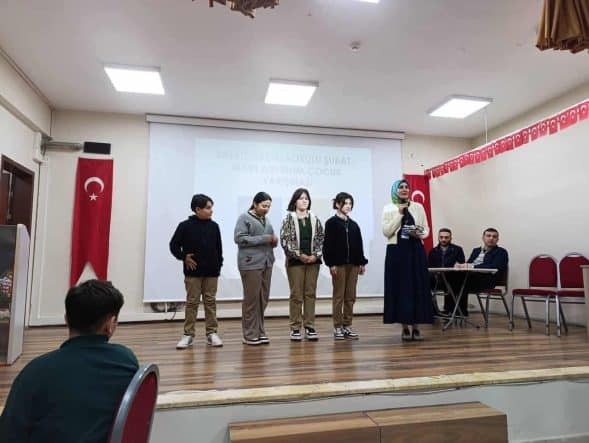 Kırsal Mahallelerdeki Öğrenciler Bilim Tohumları Projesiyle Bilimle Buluşuyor