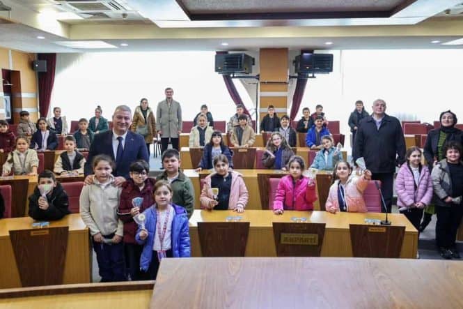 SAÜ Vakfı Okulları Öğrencilerinden Serdivan Belediyesi'ne Bilgilendirici Ziyaret