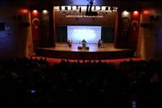 Serdivan’da Ramazan Etkinliklerinde Sedat Anar’ın İlahiler Konseri Büyük İlgi Gördü