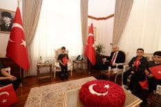 Sakarya’da 23 Nisan Coşkusu: Çocuklar Valilik Makamında Temsili Görevde