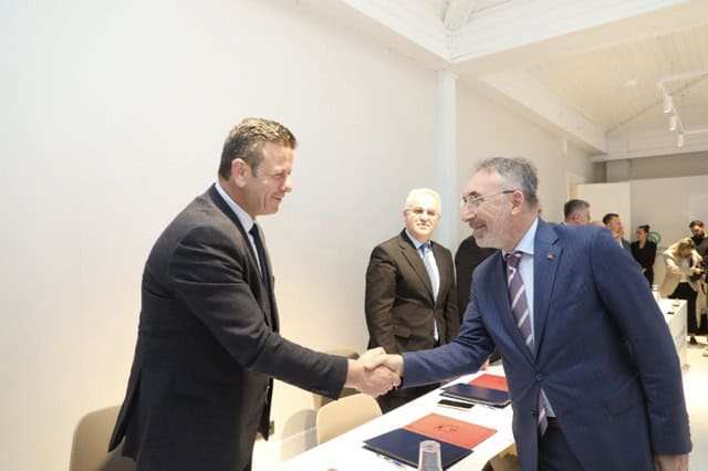 Akyazı Belediyesi, Uluslararası Sıfır Atık Şehirler Ağı’na Dahil Oldu