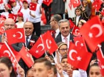 Arifiye İlkokulu’nda 23 Nisan Kutlamalarına Protokol ve Öğrenciler Birlikte Katıldı