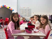 Sakarya’da 23 Nisan’da Anaokulu ve Hastanedeki Çocuklara Bayram Coşkusu Yaşatıldı