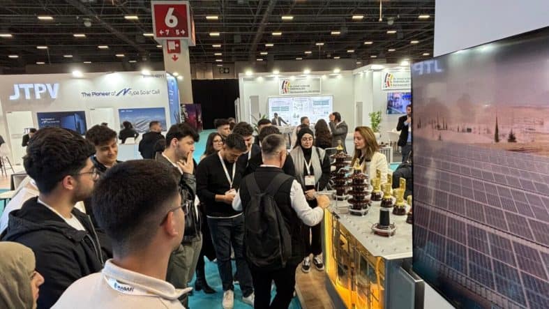 Sakarya MYO Elektrik ve Enerji Öğrencileri, SOLAREX 2026 Fuarında Enerji Sektörünü Yerinde Tanıdı