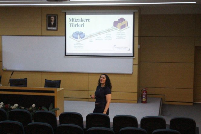 SAÜ’de Müzakere ve Karar Alma Becerileri Üzerine Uygulamalı Eğitim Gerçekleştirildi