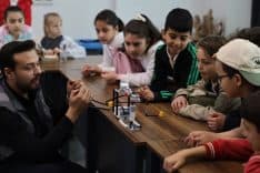 Sakarya’da Çocuklar Ayçiçek Bisiklet Vadisi’nde Spor, Sanat ve Teknolojiyle Buluştu