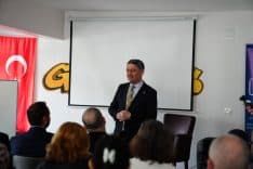 Sakarya Üniversitesi’nde Yaşam Boyu Öğrenenler Akademisi İleri Yaş Katılımcılara Kapılarını Açtı