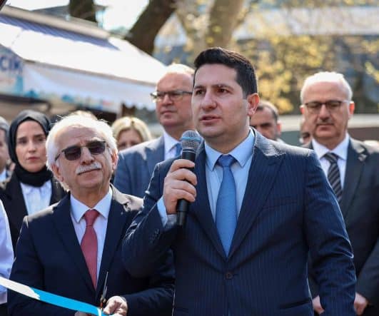 Sakarya Atatürk Bulvarı’nda Sağlık Sokağı Açıldı: Vatandaşlara Kapsamlı Sağlık Danışmanlığı Sunuluyor