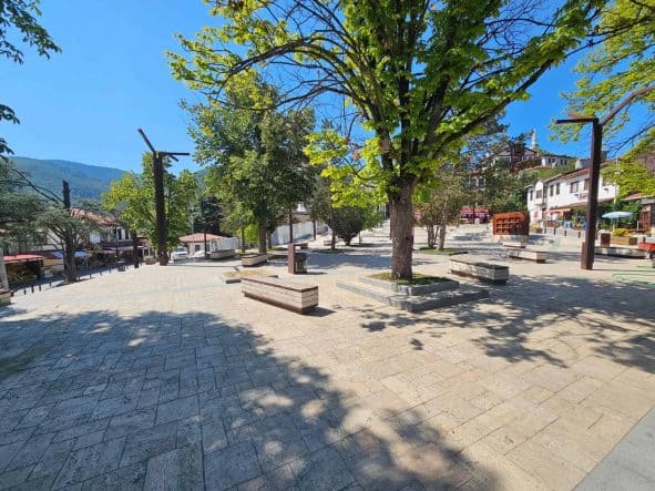 Taraklı’da Tarihi Çınar ve Şehit Mehmet Nuri Kocabıyık Parkı Yenileniyor