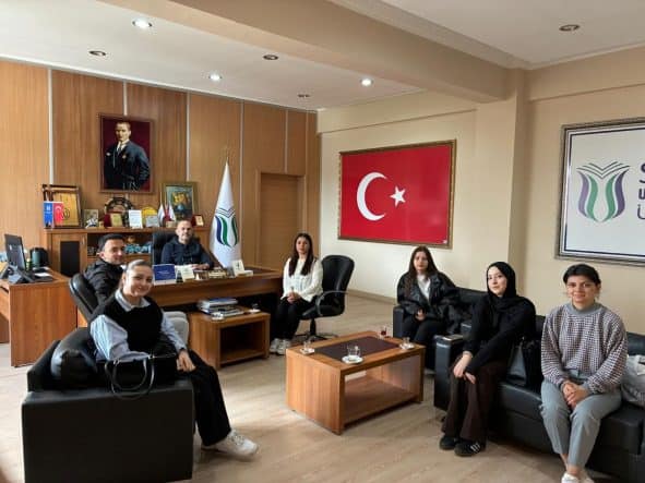 Sakarya'da 'Yaşam Reçetesi' Topluluğu, Prof. Dr. Fatih Sönmez ile Bir Araya Geldi